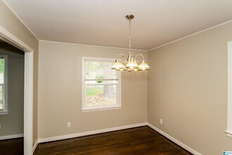557 Zinnia Ln in Birmingham, AL - Building Photo - Building Photo