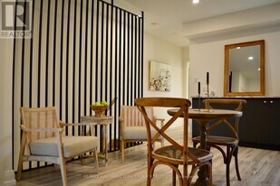 398 Concord Ave in Toronto, ON - Building Photo