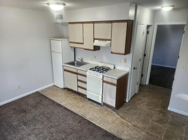 property at 1614 Tippecanoe Dr