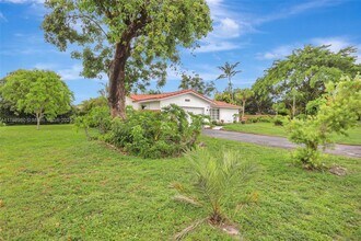 3607 NW 82nd Terrace in Coral Springs, FL - Building Photo - Building Photo