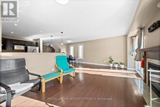 429 Haresfield Ct in Ottawa, ON - Building Photo - Building Photo
