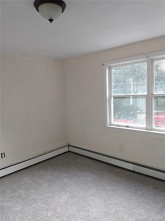 152 Gilbert Ave Rentals in Winsted, CT