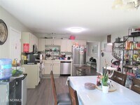 207 America Ct photo'