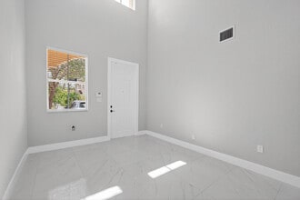 981 SW 149th Ct in Miami, FL - Building Photo - Building Photo