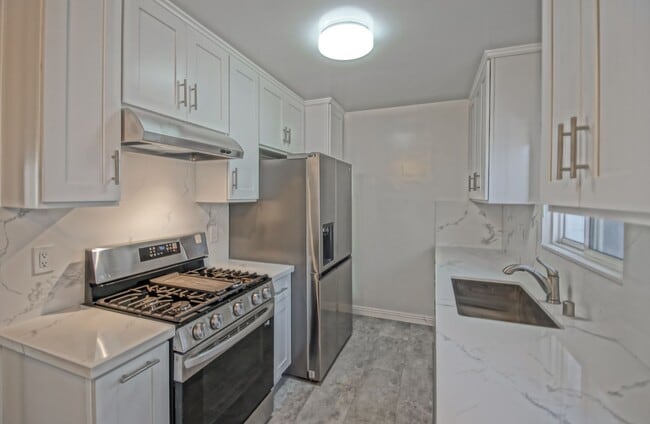 property at 202-208 34th St