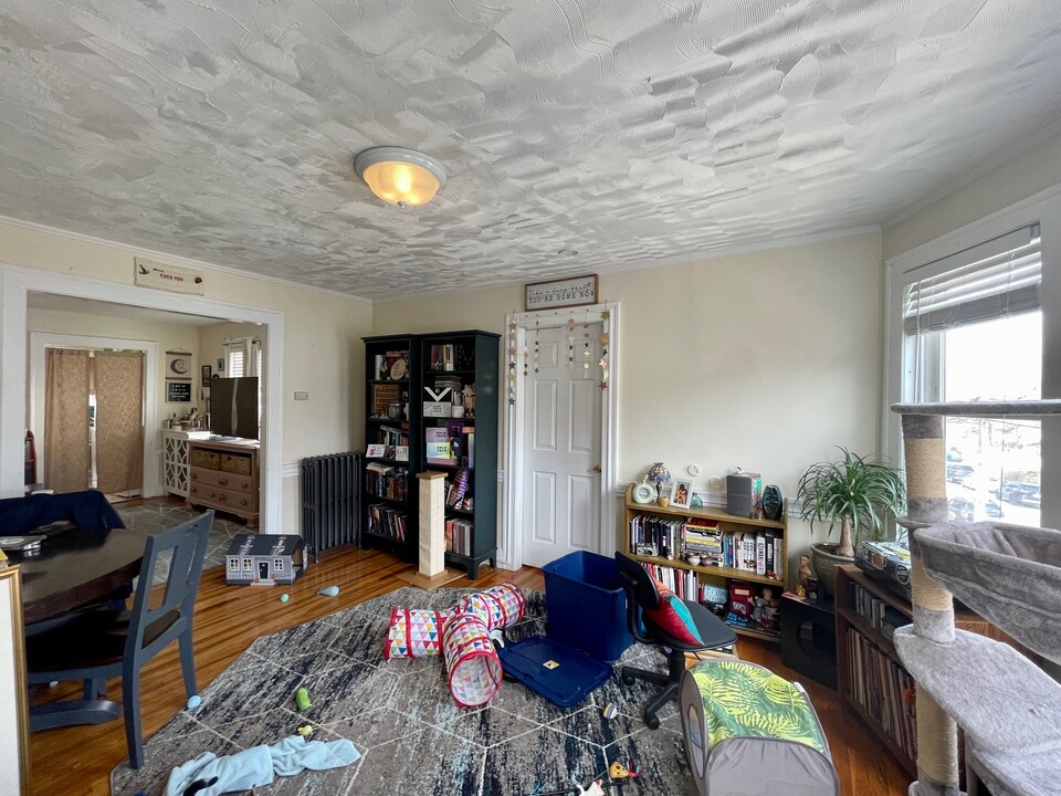 62 Brock St, Unit 2 in Boston, MA - Building Photo