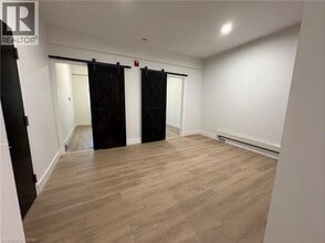 803 King St in Port Colborne, ON - Building Photo - Building Photo