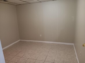 1322 W Main St, Unit 6 in Grove City, PA - Building Photo - Building Photo