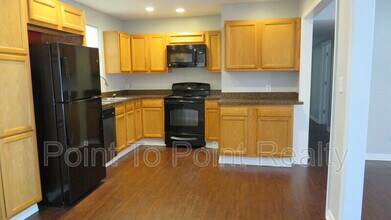 1647 Dibble Cir W in Jacksonville, FL - Building Photo - Building Photo