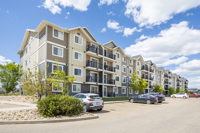 Vanier Heights in Red Deer, AB - Building Photo - Building Photo