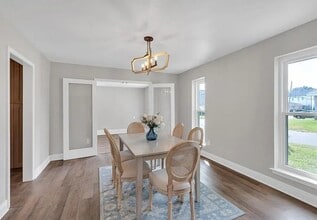 1001 Dumaine St in Metairie, LA - Building Photo - Building Photo