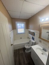 1208 NE Jefferson Ave in Peoria, IL - Building Photo - Building Photo