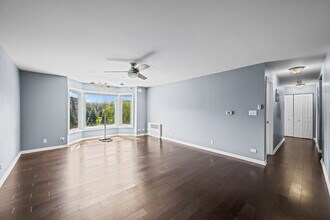 201 Thames Pkwy in Park Ridge, IL - Building Photo - Building Photo