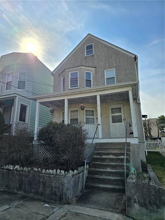 40 Parsons St in Yonkers, NY - Building Photo