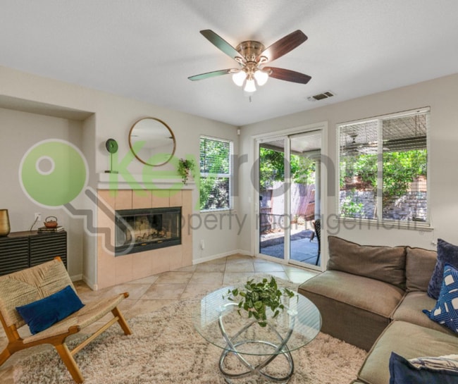 209 Needle Ct in Roseville, CA - Building Photo - Building Photo