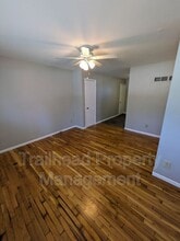 110 S High St in Sugar Creek, MO - Building Photo - Building Photo