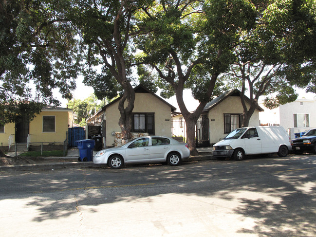 1017 N Marine Ave in Wilmington, CA - Building Photo - Building Photo