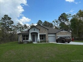 5301 N Mallows Cir in Beverly Hills, FL - Building Photo