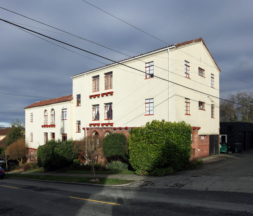 608 E Lynn St in Seattle, WA - Foto de edificio