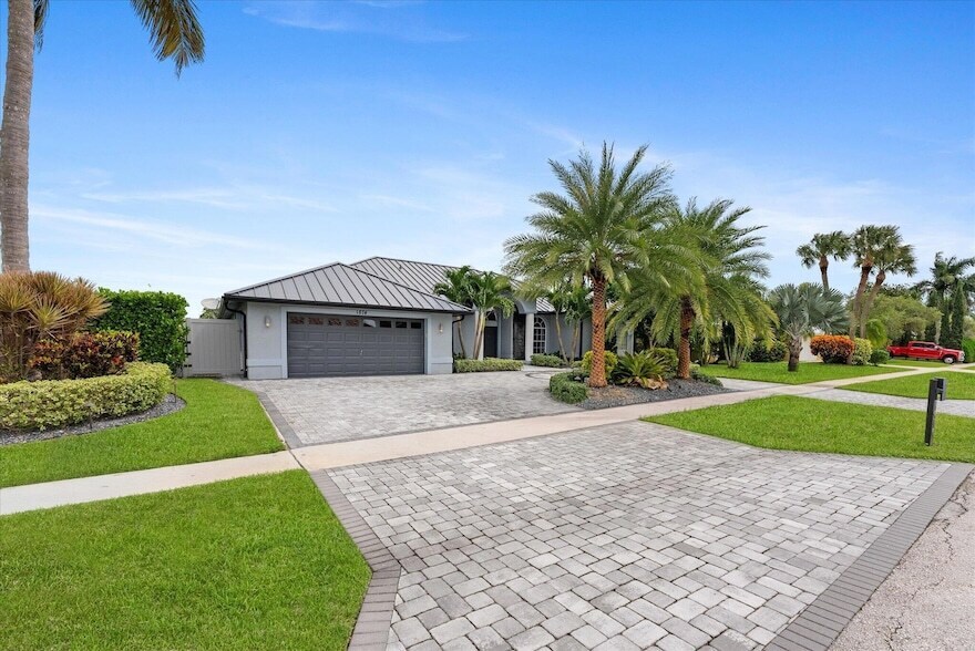 1874 New Haven Ave, Unit B-03 in Wellington, FL - Building Photo