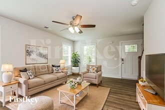 6955 Overton Cir, Unit 0523 in Cumming, GA - Foto de edificio - Building Photo