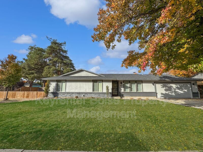 4727 Arrowhead Way in Boise, ID - Building Photo