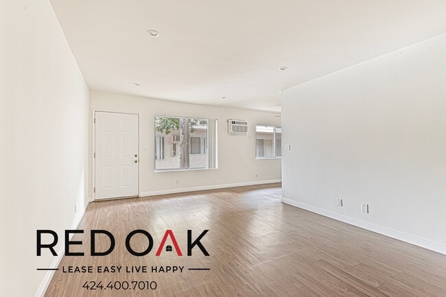 8123 Langdon Ave in Los Angeles, CA - Building Photo - Building Photo
