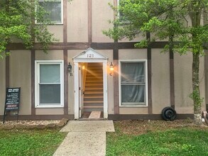 121 Arcadia Ln, Unit C in Oak Ridge, TN - Building Photo - Building Photo