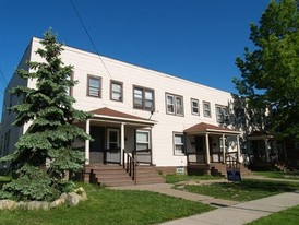 1549-1559 Lakewood Ave Apartments