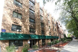 665 W Wrightwood in Chicago, IL - Building Photo