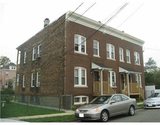 365-367 Garretson Ave in Perth Amboy, NJ - Building Photo - Building Photo