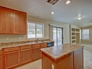 2919 S 71st Dr in Phoenix, AZ - Building Photo - Building Photo