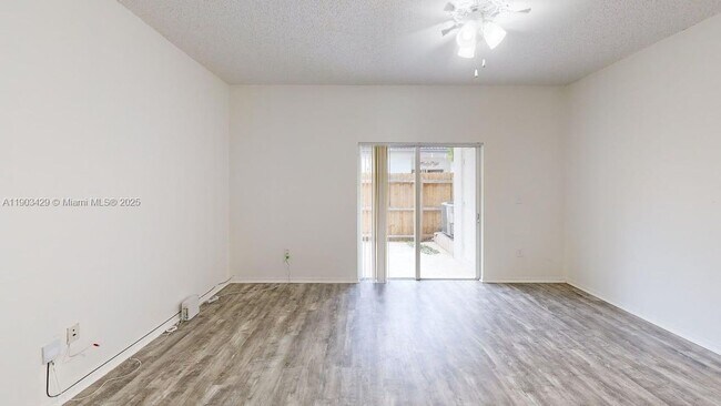 2217 SE 23rd Ave in Homestead, FL - Building Photo - Building Photo