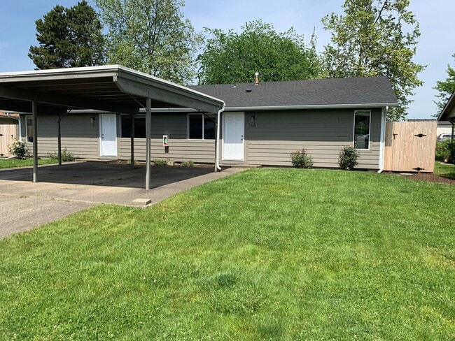 property at 4173-4175 Campbell Dr SE