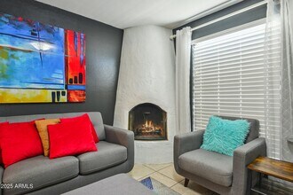 8046 E Oak St in Scottsdale, AZ - Building Photo - Building Photo
