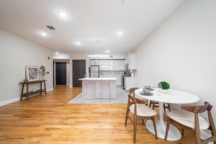 65 Storms Ave in Jersey City, NJ - Building Photo