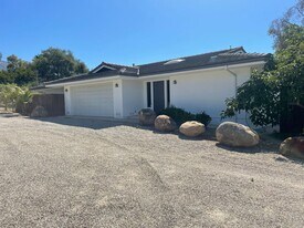 4491 La Paloma Ave in Santa Barbara, CA - Building Photo