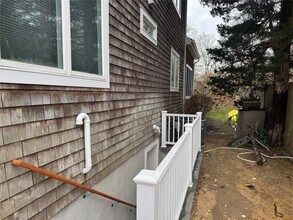 575 W Shore Dr in Southold, NY - Building Photo - Building Photo