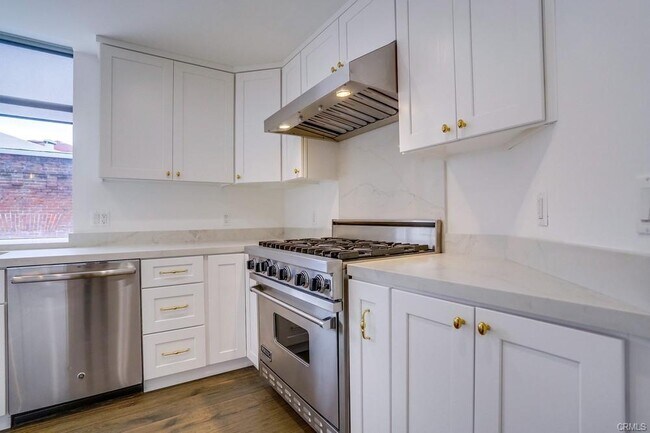 property at 35 N Raymond Ave