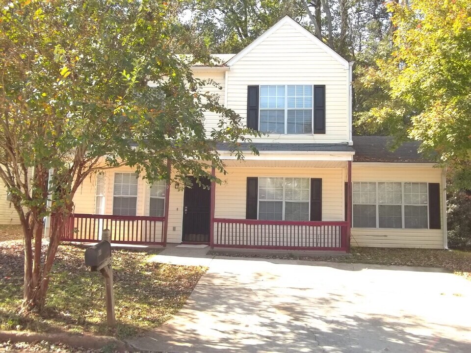 610 Waynes Ct SE in Atlanta, GA - Building Photo