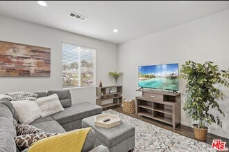 4720 E Washington Ave in Orange, CA - Building Photo - Building Photo