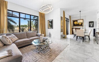 200 E Palmetto Park Rd in Boca Raton, FL - Building Photo - Building Photo