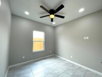 3912 Las Vistas Ln in Weslaco, TX - Foto de edificio - Building Photo