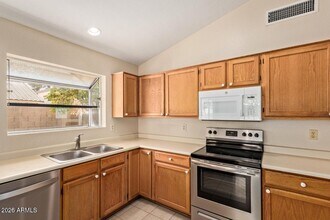 3111 W Baylor Ln in Chandler, AZ - Building Photo - Building Photo