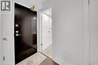 51 Lower Simcoe St in Toronto, ON - Building Photo - Building Photo