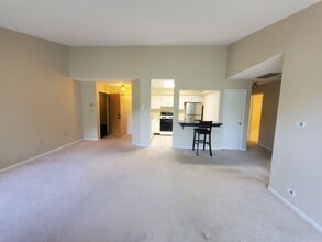 104 Olympic Ct in Princeton, NJ - Building Photo - Building Photo