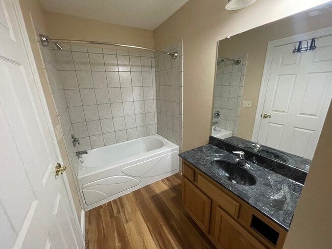 2690 Gardenia Ave in Beavercreek, OH - Foto de edificio - Building Photo