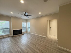 1201 Bering Dr in Houston, TX - Building Photo - Building Photo