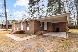 5861 Columbine Rd in Fayetteville, NC - Building Photo - Building Photo