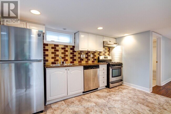 47 Hawman Ave in Vaughan, ON - Building Photo - Building Photo